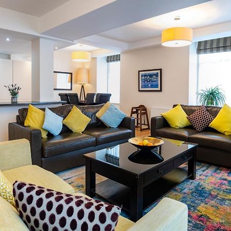 Inverness City Suites מראה חיצוני תמונה