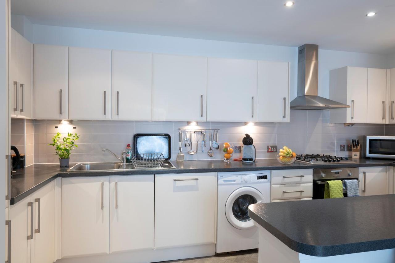 Inverness City Suites מראה חיצוני תמונה