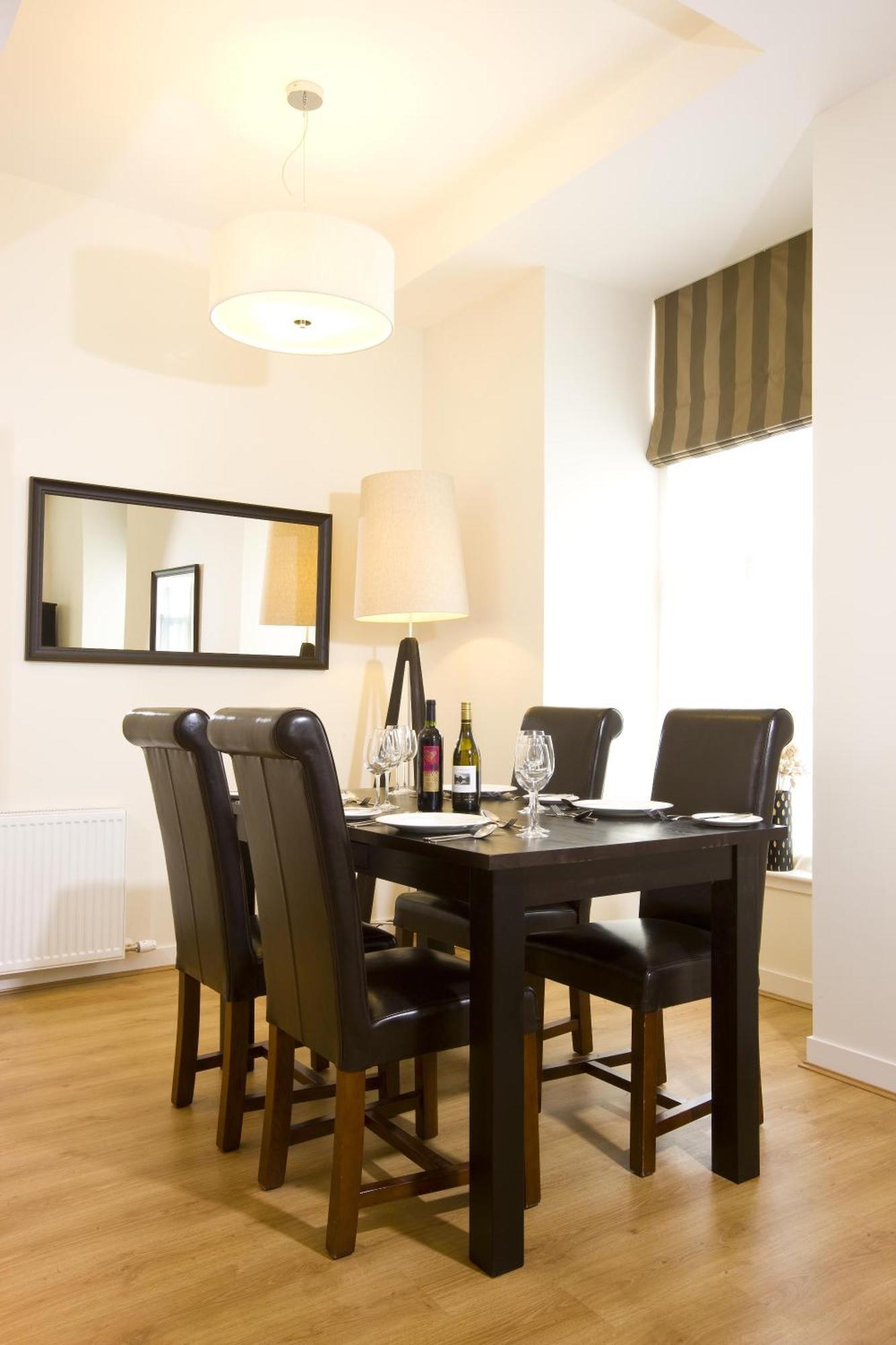 Inverness City Suites מראה חיצוני תמונה