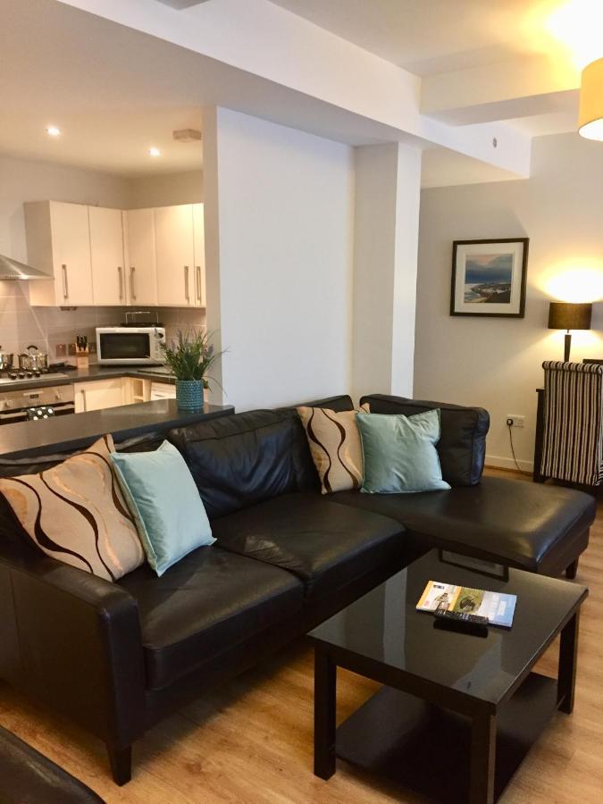 Inverness City Suites מראה חיצוני תמונה